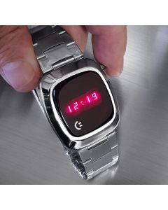 COMMODORE AUTHENTIC VINTAGE 1970s RED DISPLAY LED WATCH MINT CONDITION NOS