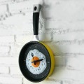 CLASSIC FRYING PAN & FRIED EGG WALL CLOCK KITCHEN RESTAURANT COOKING HOME IDEA