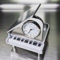 PIANO BABY GRAND MINIATURE COLLECTIBLE GIFT MUSIC DESKTOP CLOCK 